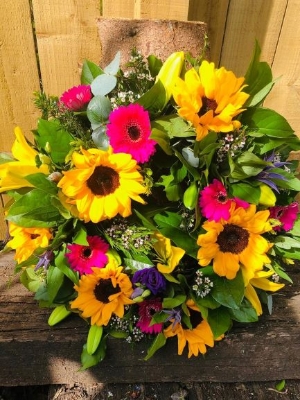 Reasons why flowers make perfect gifts