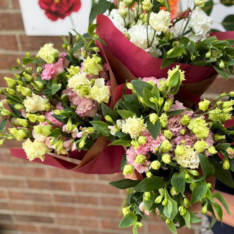 Flower of the Week   Summer Handtied