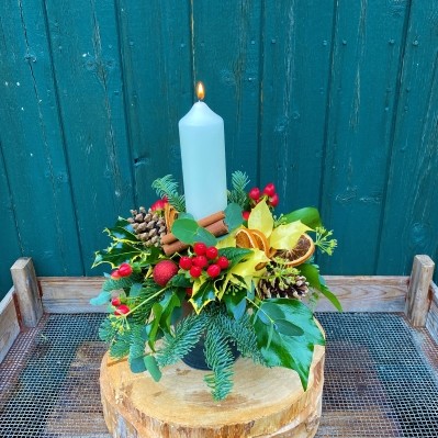 Jolly Holly Arrangement