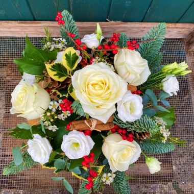 Christmas Cracker Arrangement