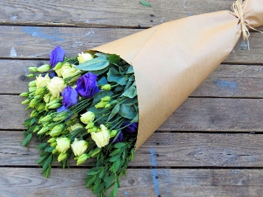 Collection Lisianthus Stems from £15