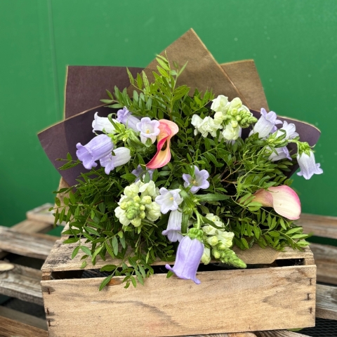 Small Handtied